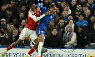 Arsenal n'est pas parvenu à vaincre Chelsea, réduit à dix