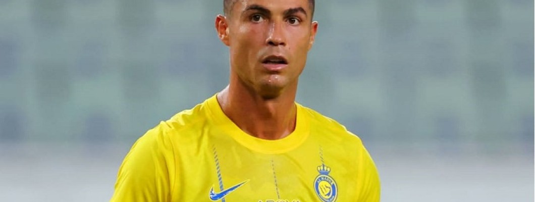 CRISTIANO RONALDO a encore versé des larmes sur le terrain et n'a pas réussi à remporter le championnat CRISTIANO RONALDO a encore versé des larmes sur le terrain et n'a pas réussi à remporter le championnat