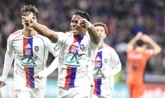 Deux jeunes joueurs brésiliens choisissent des parcours différents