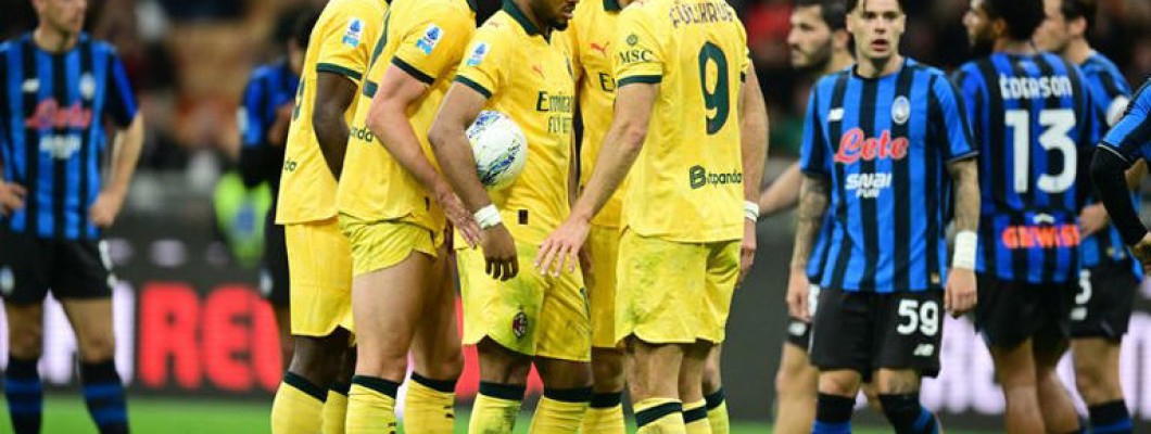La série de trois matchs sans victoire de l'AC Milan déçoit les supporters La série de trois matchs sans victoire de l'AC Milan déçoit les supporters