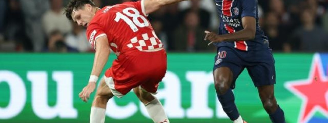 Le Paris Saint-Germain a remporté sa première victoire en Ligue des champions grâce à un but contre son camp Le Paris Saint-Germain a remporté sa première victoire en Ligue des champions grâce à un but contre son camp