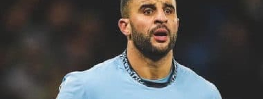 Le capitaine de Manchester City, Kyle Walker, a pris l'initiative de demander à quitter l'équipe Le capitaine de Manchester City, Kyle Walker, a pris l'initiative de demander à quitter l'équipe