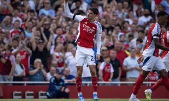 Le premier tour de la nouvelle Premier League s'est terminé et les équipes fortes ont remporté