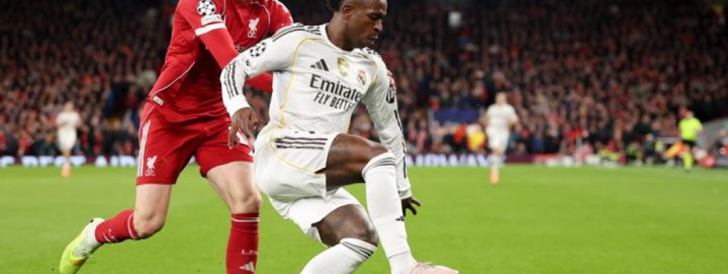 Les destins différents de deux joueurs portant le numéro 12 Les destins différents de deux joueurs portant le numéro 12