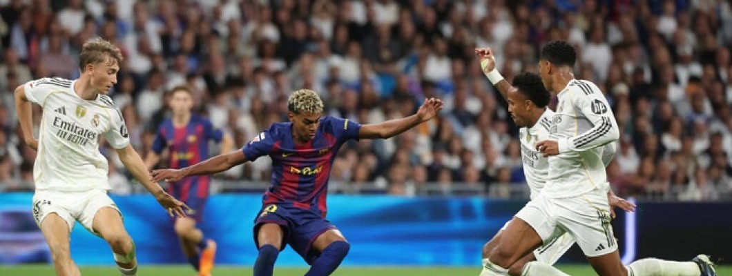 Les deux joueurs ont simultanément porté le maillot n° 10 pour leurs équipes respectives Les deux joueurs ont simultanément porté le maillot n° 10 pour leurs équipes respectives