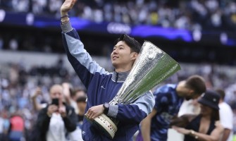 Premier capitaine d'un prestigieux club européen