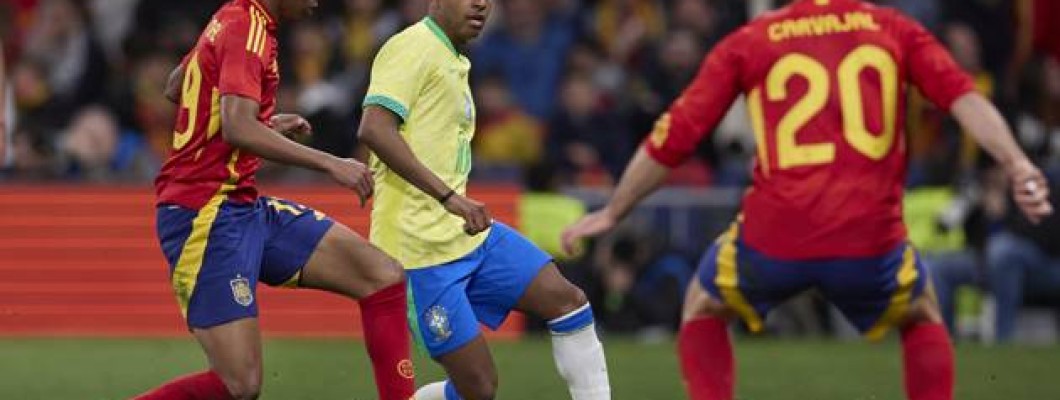 Rodrygo Goes est honoré d'être reconnu par l'équipe nationale Rodrygo Goes est honoré d'être reconnu par l'équipe nationale