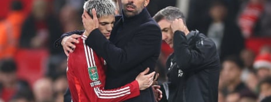 Ruud van Nistelrooy n'a pas choisi de rester à Manchester United en tant qu'entraîneur adjoint Ruud van Nistelrooy n'a pas choisi de rester à Manchester United en tant qu'entraîneur adjoint