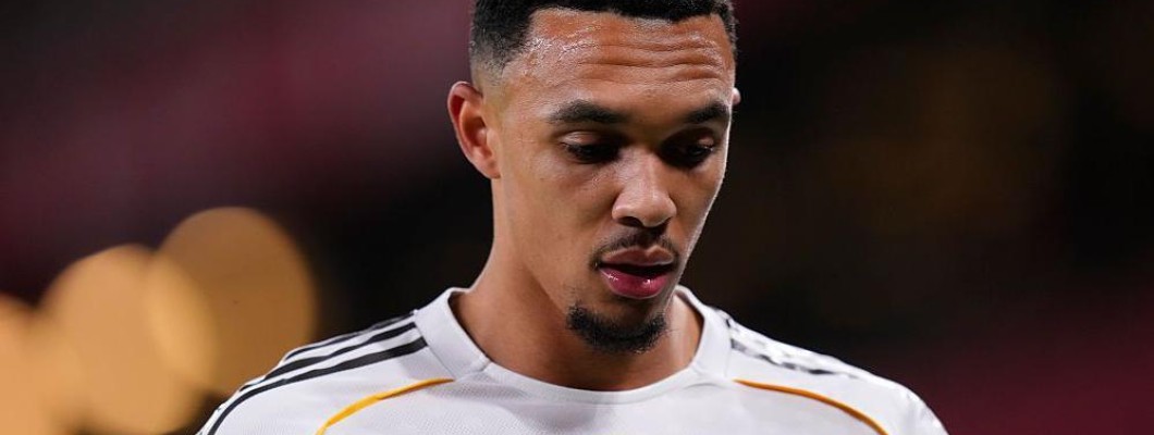 Trent Alexander-Arnold peine à répondre aux exigences d'un défenseur complet Trent Alexander-Arnold peine à répondre aux exigences d'un défenseur complet